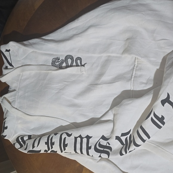 Swifty Holiday Bundle (bag, tee & sweatshirt) STEAL - Picture 6 of 8